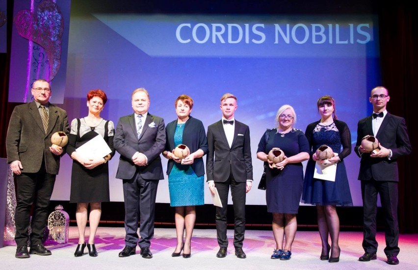 Olkusz. Przyznano nagrody Cordis Nobilis osobom i organizacjom, wyróżniającym się aktywną i bezinteresowną pracą na rzecz innych