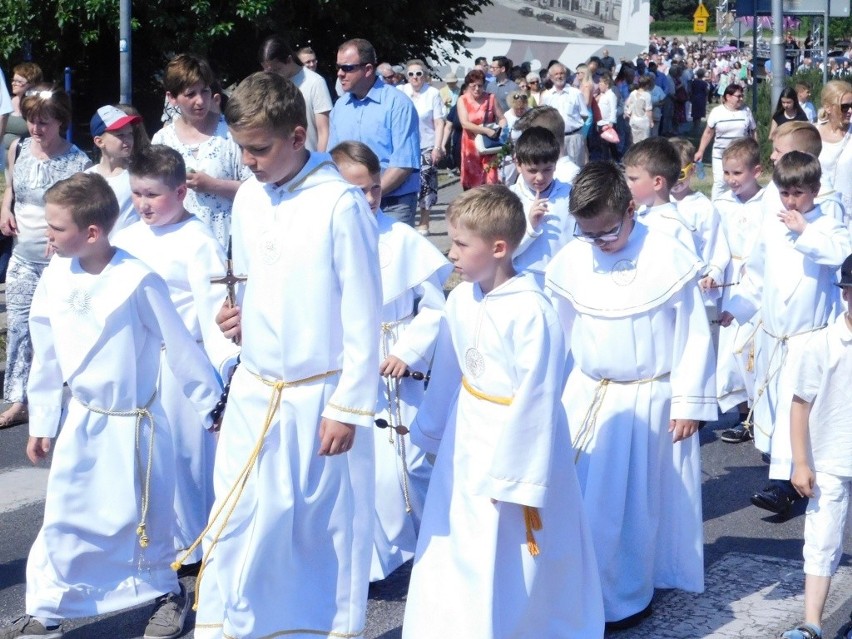 W Koszalinie główna procesja z okazji Święta Bożego Ciała...