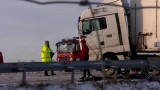 Policja zamknęła odcinek autostrady A2. Zginął kierowca rumuńskiego tira