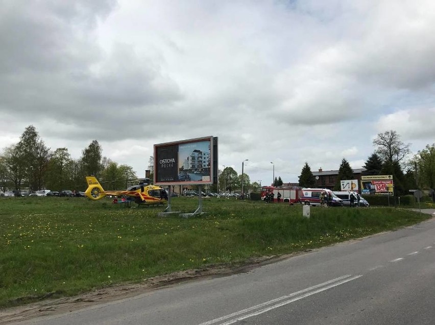 Tragedia w Pucku. Z okna budynku na ul. Wojska Polskiego z 4 piętra wypadło niespełna 2-letnie dziecko