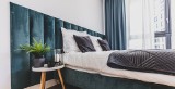 Jak tanio zrobić piękny zagłówek do łóżka DIY? Kup modne panele tapicerowane. Świetny pomysł na wiosenną metamorfozę sypialni