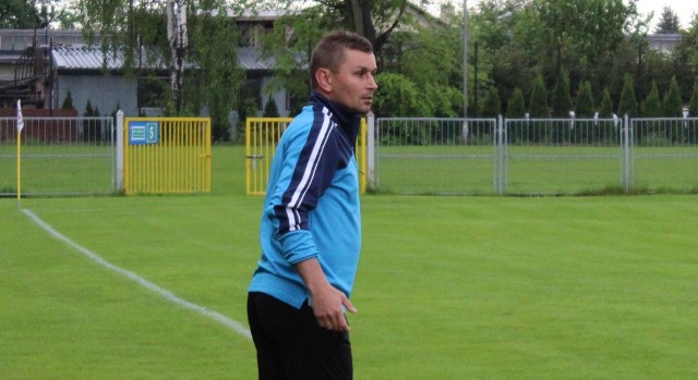 Mateusz Ostrowski wraca do pracy w 4 lidze