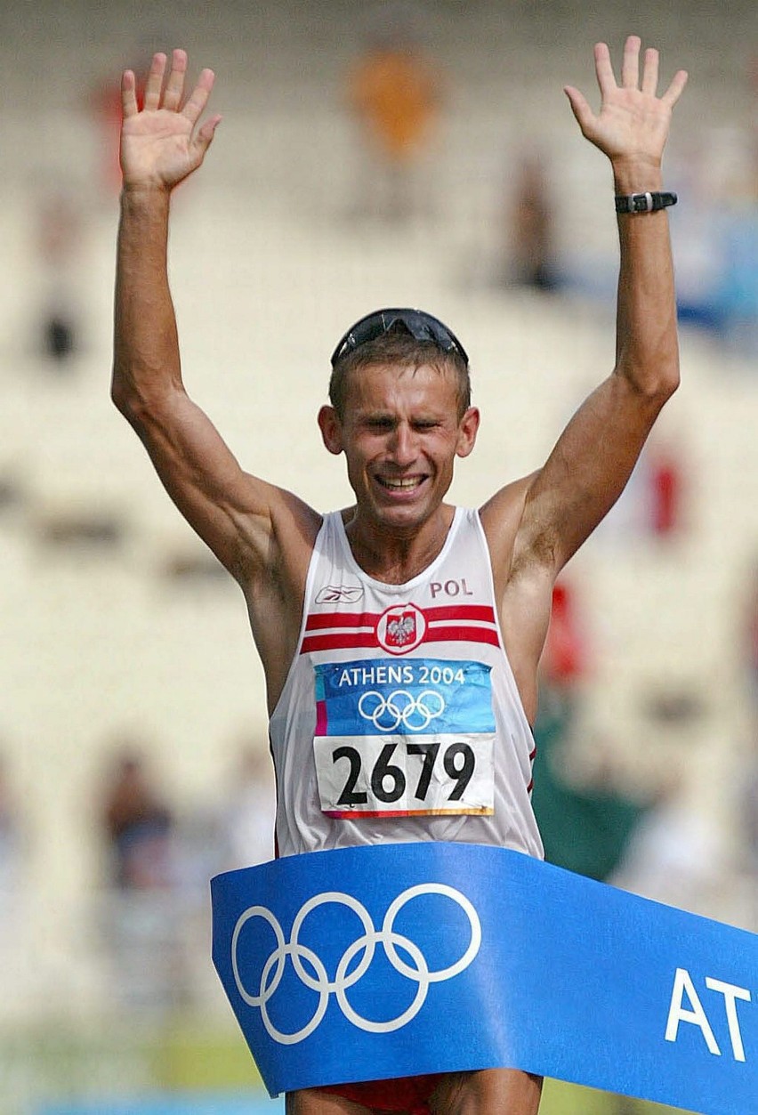 Robert Korzeniowski z kolejnym złotym medalem dla Polski (IO Ateny 2004)