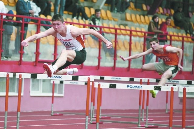 Damian Czykier świetnie biega przez płotki, płaski sprint, a nawet 400 metrów