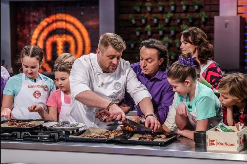 MasterChef Junior. Antoś Wasik spod Orońska przygotował żeberka i koreańskie pierogi. Umówił się z Magdą Gessler na... wspólne gotowanie