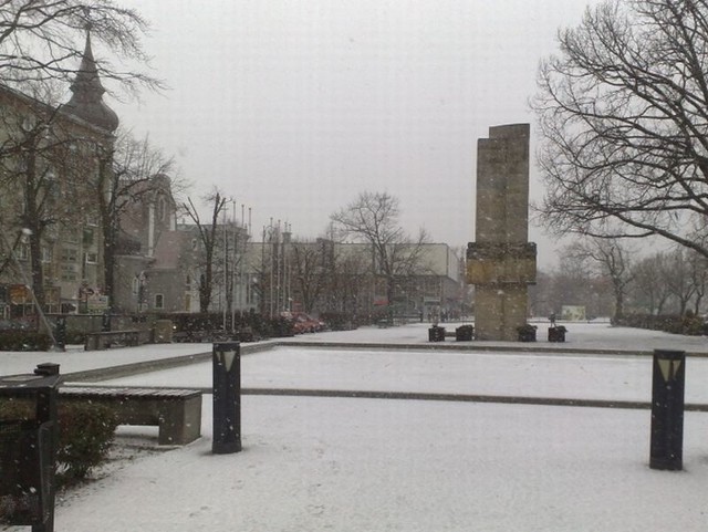 Zima wróciła na zielonogórski Plac Bohaterów.