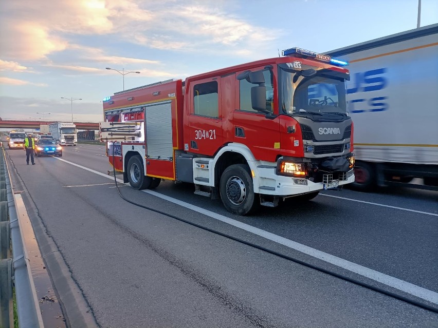 Pożar samochodu na AOW 11.05.2021