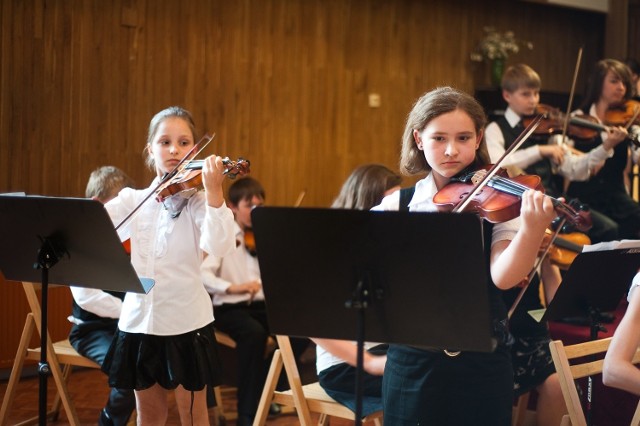 W bocheńskiej szkole muzycznej uczy się wiele zdolnych osób, dalszą naukę mogłyby kontynuować  w swoim mieście