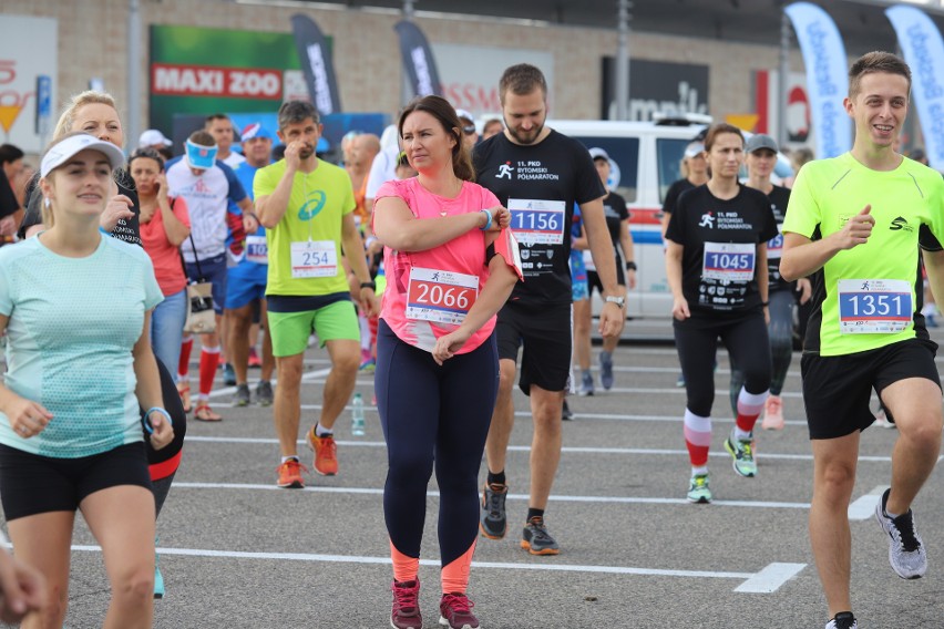 11 PKO Bytomski Półmaraton - zdjęcia uczestników