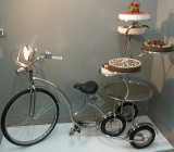 Oto nowy hit przyjęć weselnych: rower na torty!