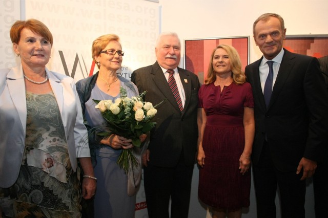 W 2013 roku na urodzinach Lecha Wałęsa pojawił się m.in. Donald Tusk z małżonką