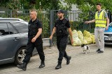 "Policjantki i policjanci" odcinek 680. Koronawirus w serialu? Góral i Krzysiek muszą schwytać bandytów z "sanepidu" [CO SIĘ WYDARZY]