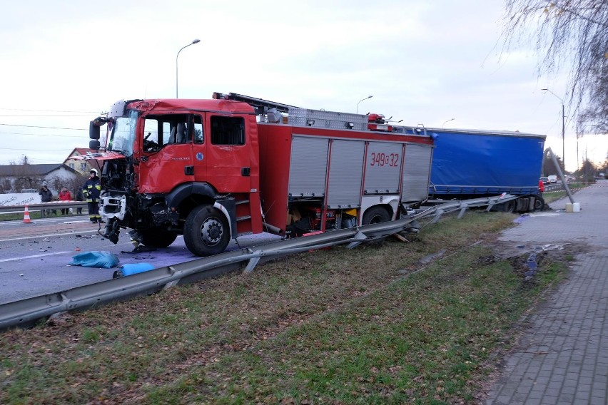 Wóz OSP z Czernikowa został kompletnie zniszczony podczas...