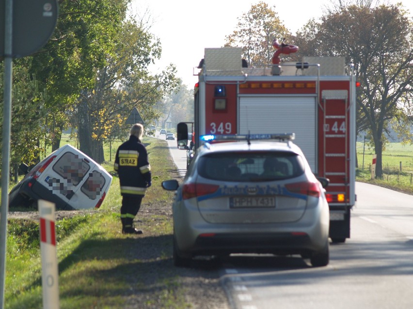 Zdarzenie drogowe w Dylewie, gm. Kadzidło. 22.10.2020