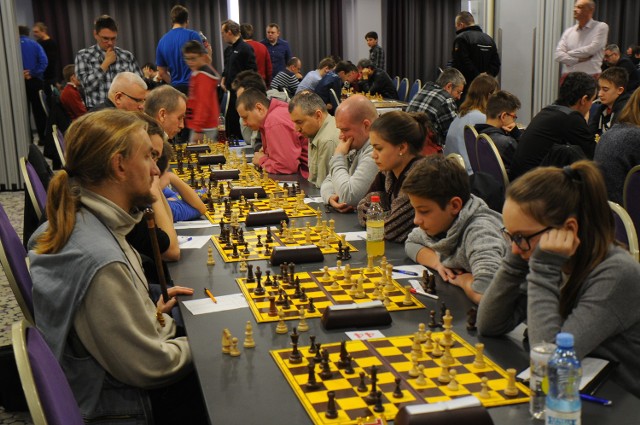 W Festiwalu Szachowym Cracovia gra 364 zawodniczek i zawodników