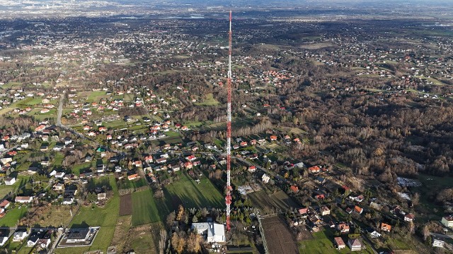 Maszt na Chorągwicy istnieje od 1962 roku. Ma 284 metry wysokości