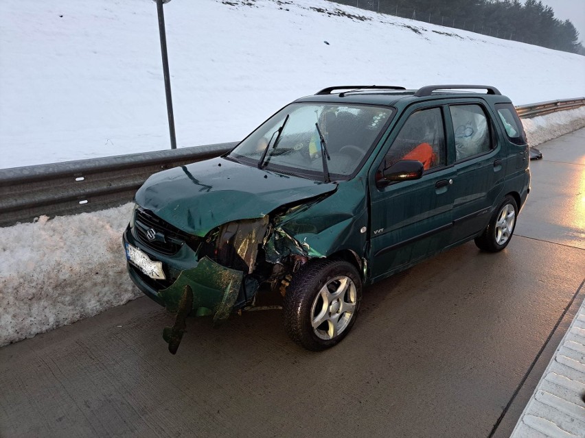 Kolizja na A4 w Korczowej. Zderzenie suzuki z samochodem Straży Granicznej [ZDJĘCIA]