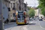 Kraków. Czemu tramwaje mają złożone lusterka? [MÓJ REPORTER]