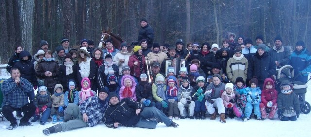 Uczestnicy kuligu w Radawiu