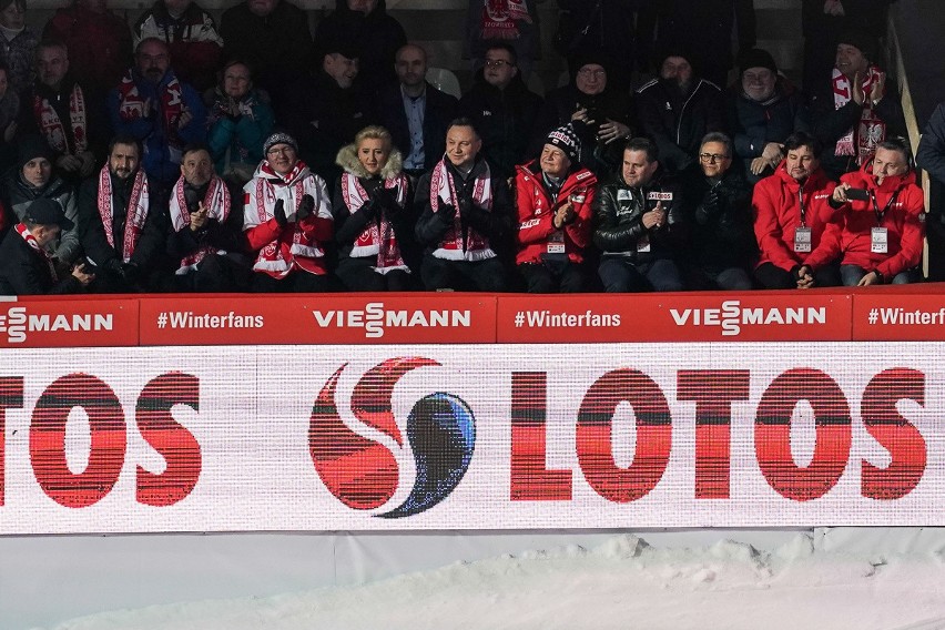 Skoki narciarskie Wisła 2018 NA ŻYWO LIVE. Kamil Stoch tuż za podium w konkursie Pucharu Świata w Wiśle, trzech Polaków w "10" WYNIKI 