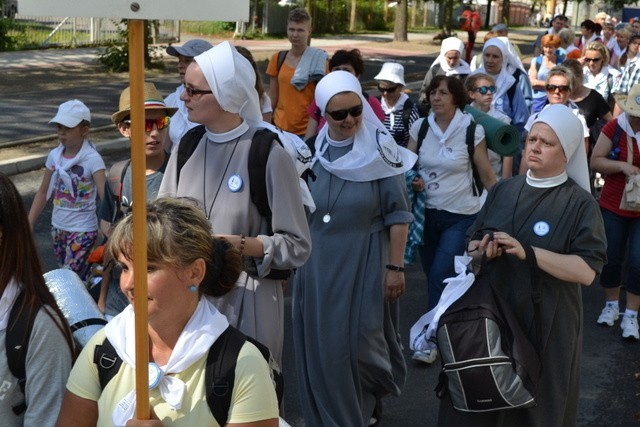 Rybnicka Pielgrzymka na Jasną Górę Wyruszyła