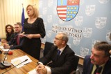 "Priorytet negatywny" - komisarz Corina Cretu o lotnisku w Obicach