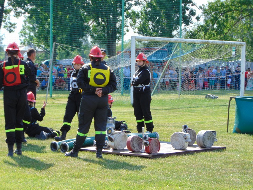 Ochotnicza Straż Pożarna w Cyganach najlepsza w sportach pożarniczych w gminie Nowa Dęba. Druhowie wygrali zawody
