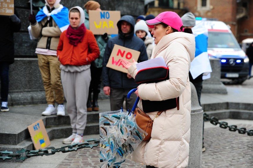 Kraków. Protest Rosjan przeciwko agresji Putina na Ukrainę [ZDJĘCIA]