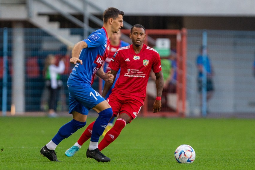 Piast Gliwice - Miedź Legnica 2:1. Miedź prowadziła w Gliwicach, ale znów wraca z niczym (SKRÓT, BRAMKI, GOLE, WIDEO, ZDJĘCIA)