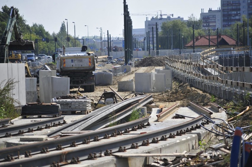 Kraków. Uwaga piesi! Z powodu budowy Trasy Łagiewnickiej zamknięta zostanie kładka nad Wilgą