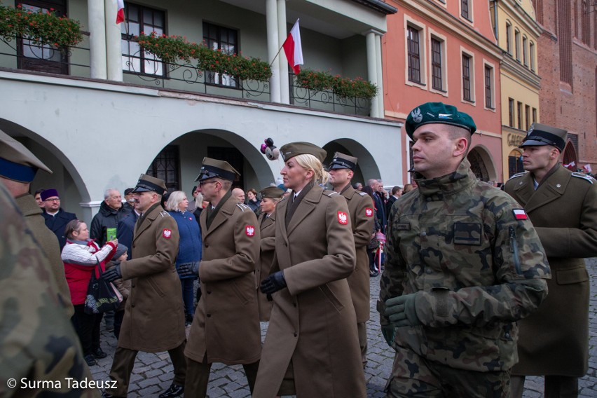 Obchody Narodowego Święta Niepodległości na Rynku Staromiejskim w Stargardzie. NOWE ZDJĘCIA