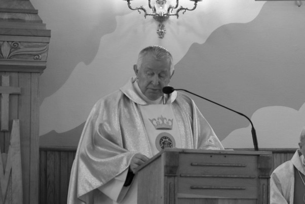 Zmarł ks. kan. Witold Bruliński, proboszcz parafii pw. św. Antoniego w Ostrołęce w latach 1989-2006. Zmarł w nocy z 22 na 23 stycznia