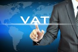 Spółki leasingowe kontrolowane przez Leszka Czarneckiego nie mają prawa pobierać VAT – orzekł sąd. Na jakie konto powinien trafiać podatek?