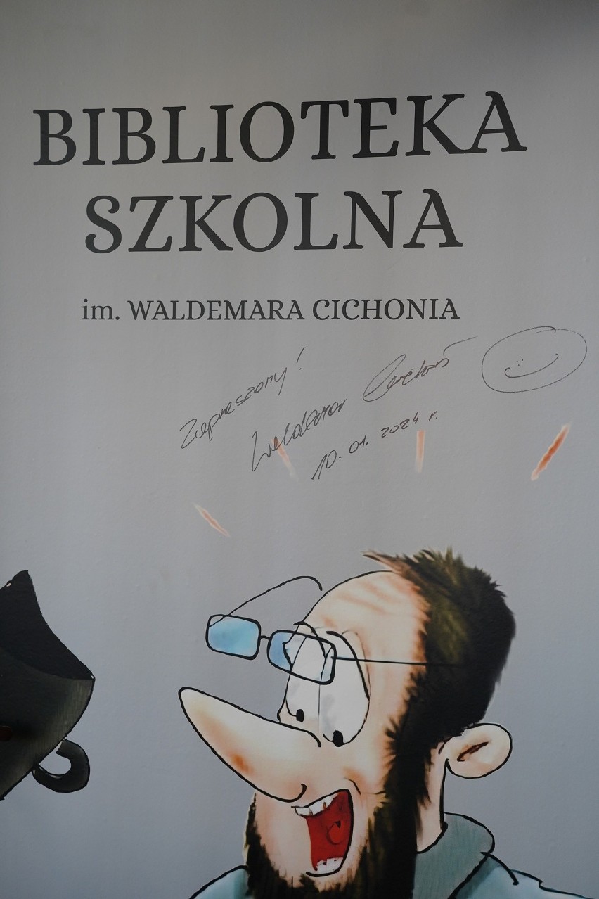 Waldemar Cichoń patronem biblioteki szkolnej SP 8 w Rudzie...