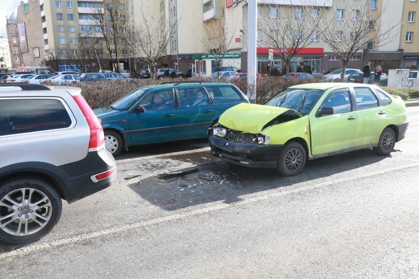 Wypadek na Jedności Narodowej. Są duże utrudnienia