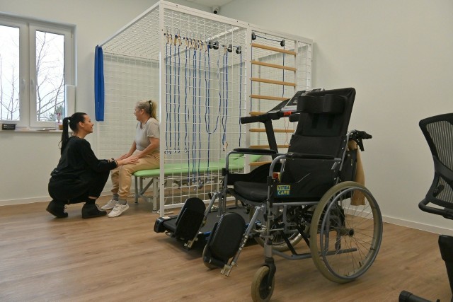 Po centrum swobodnie mogą się poruszać także osoby używające wózków inwalidzkich