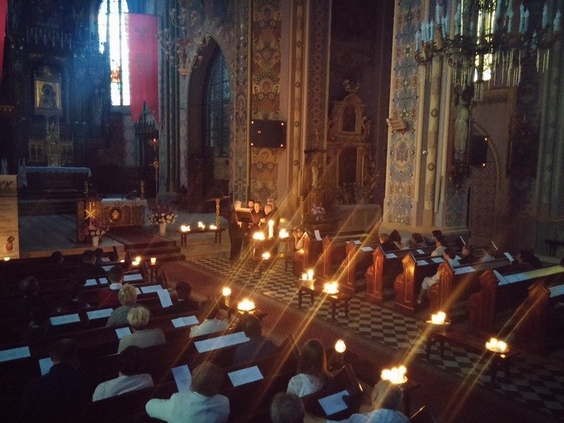 Klimatyczny koncert w Myszyńcu. Chorały gregoriańskie rozbrzmiewały w bazylice