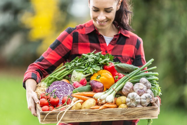 Brak warzyw w diecie może odbić się na twoim zdrowiu. Jakie są skutki niejedzenia warzyw? Sprawdź, co podpowiadają dietetycy >>>>