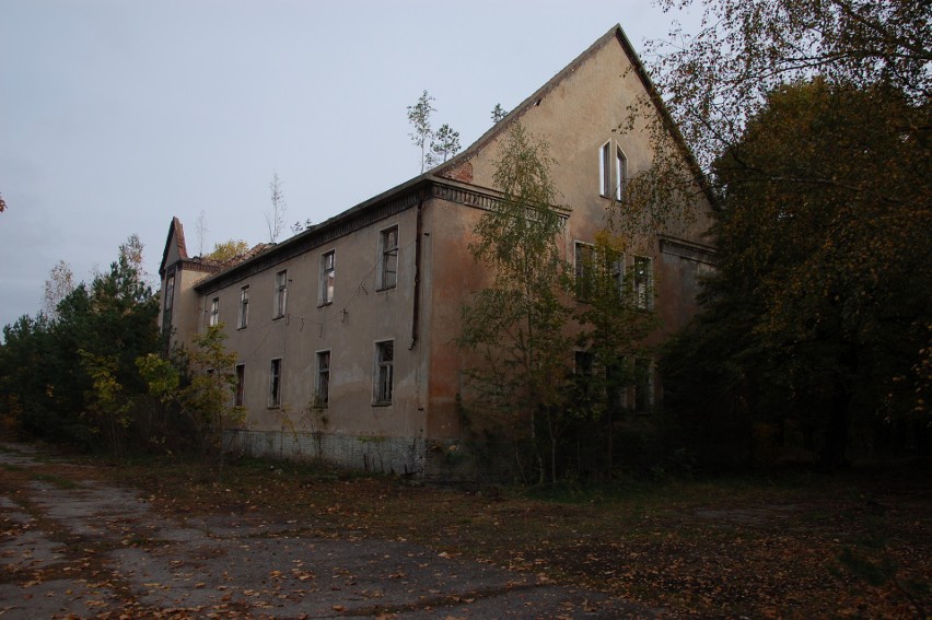 Pstrąże, dolnośląskie miasto - widmo. Przez lata...