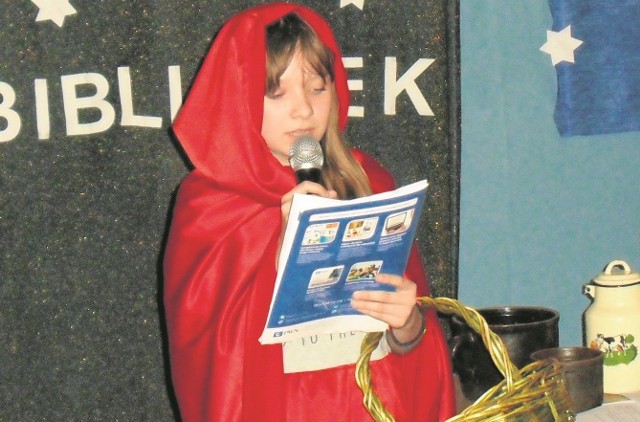 W Szarbkowie Marcelina Nowak była Czerwonym Kapturkiem.