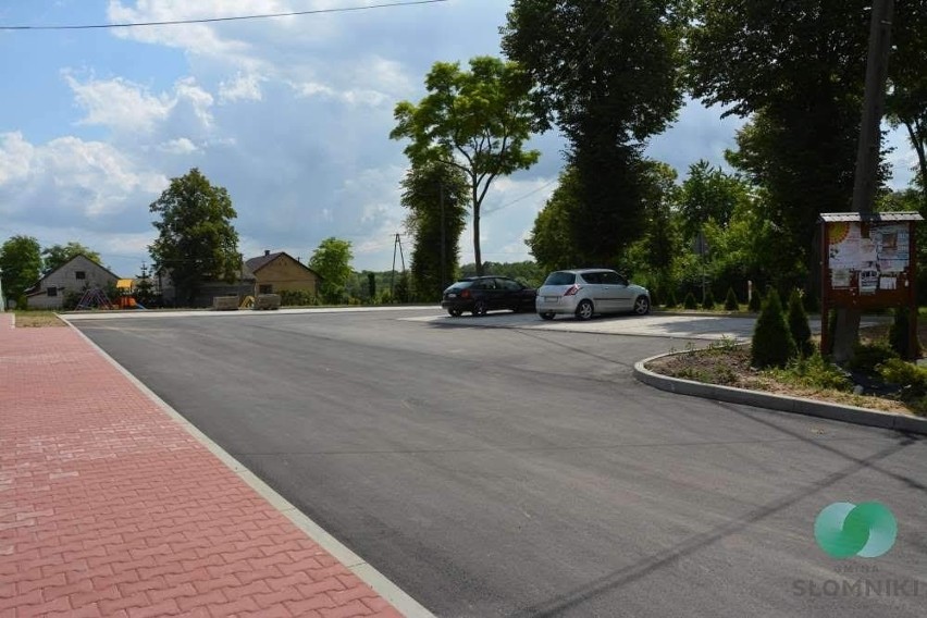 W gminie Słomniki powstało sześć nowych parkingów, a na nich...