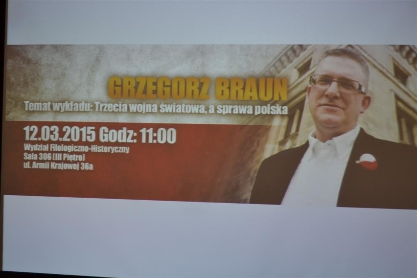 Grzegorz Braun straszy Żydami i III wojną w Akademii Jana...