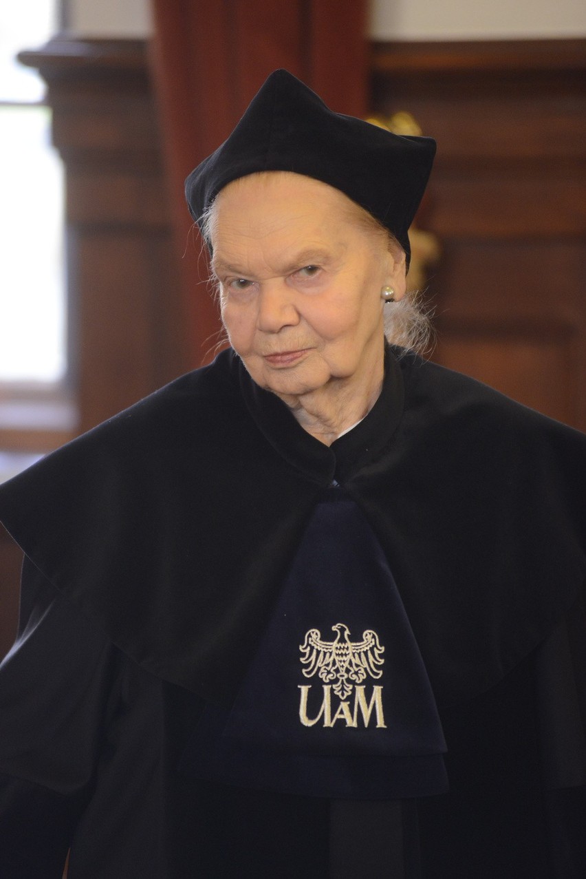 UAM: Julia Hartwig doktorem honoris causa