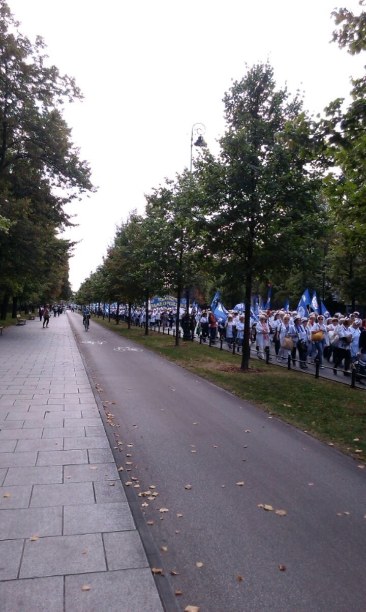 Nasze pielęgniarki manifestowały przed Sejmem (zdjęcia, wideo)