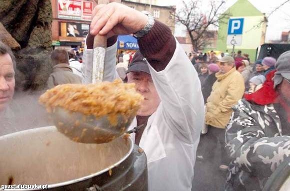 Bigos wpisał się już w tradycję nowosolskiej wigilii dla mieszkańców miasta.