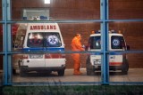 Trzy osoby zakażone koronawirusem zmarły w Poznaniu