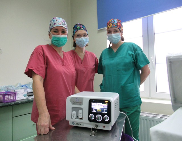 Laser to kolejna nowatorska metoda leczenia jaskry wykorzystywana w gliwickim szpitalu. W listopadzie 2023 placówka informowała o prowadzonych zabiegach wszczepiania mikrostentów, czyli rurek regulujących ciśnienie w oku.