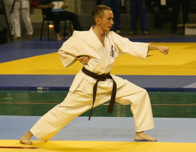 Michał Ciechanowski wywalczył złoty medal seniorów w konkurencji kata.