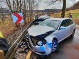 Wypadek na drodze pod Wałbrzychem, trzy osoby zostały ranne. Zobaczcie zdjęcia
