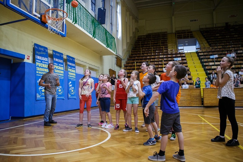 Finał Pucharu w Koszykówce o Puchar Prezydenta Tarnowa[ZDJĘCIA]